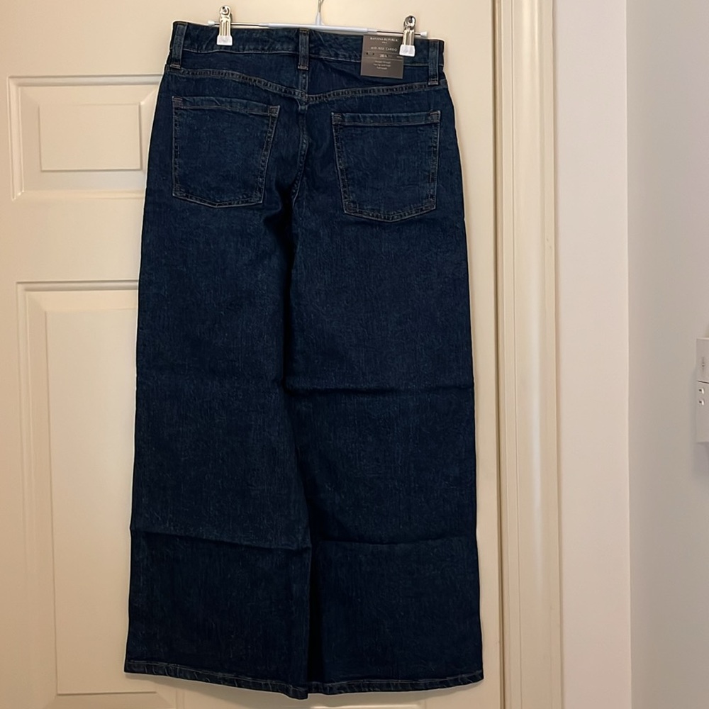 Banana Republic Mid-Rise Dark Wash Straight Cargo Jeans/NWT/28 Petite - Picture 5 of 13
